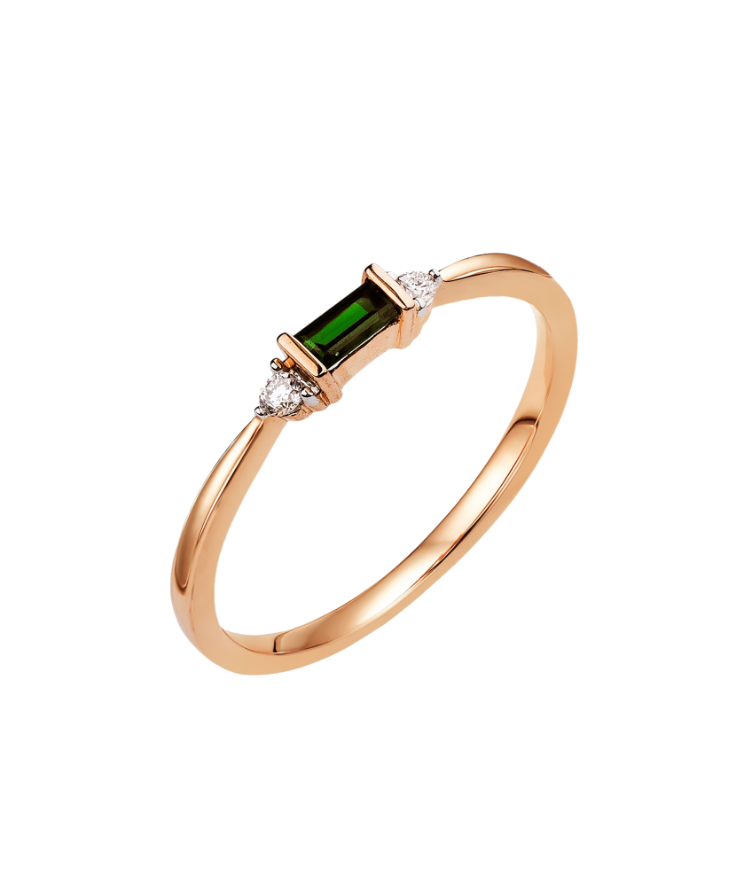 Gold ring with Emerald and diamonds
