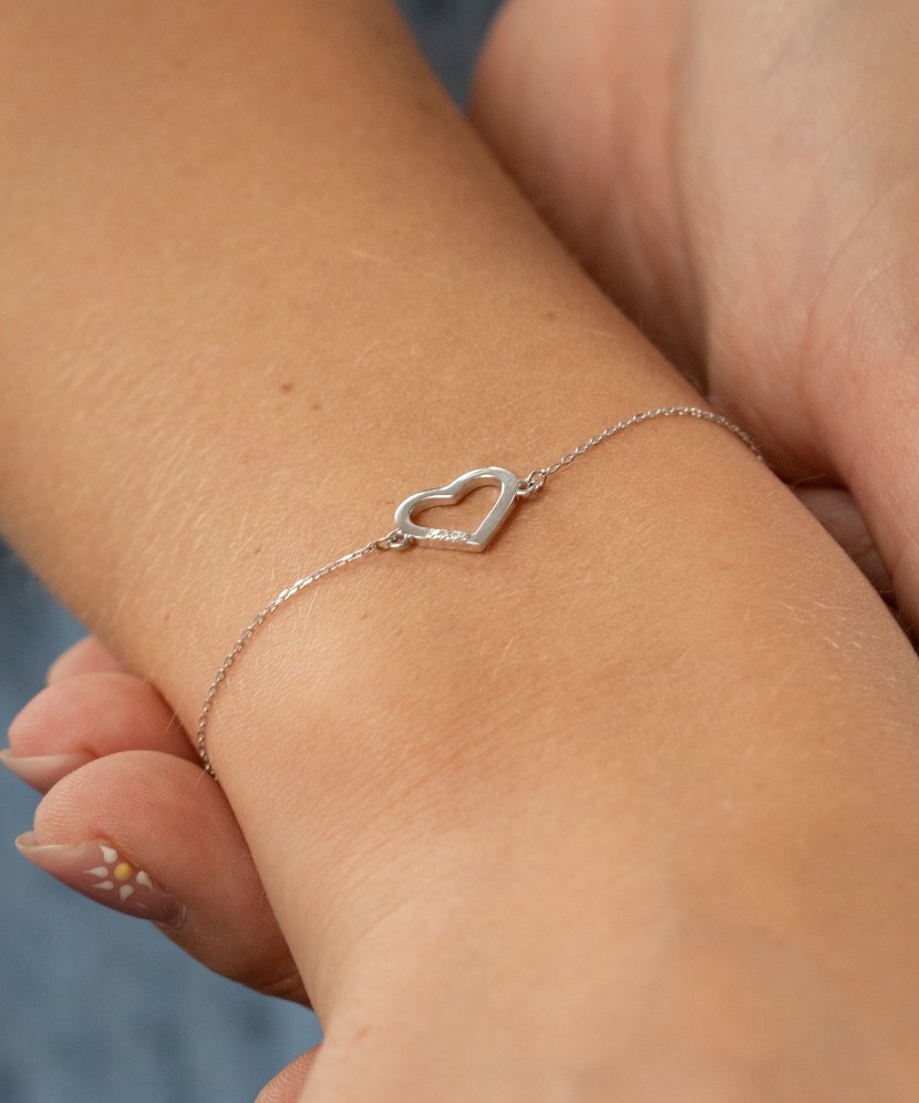 White Gold Bracelet With Diamond Pendant "Heart"