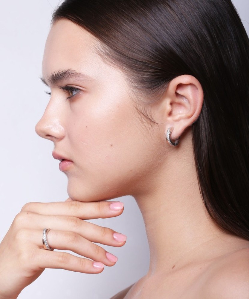 Gold plated silver ring  with zircons