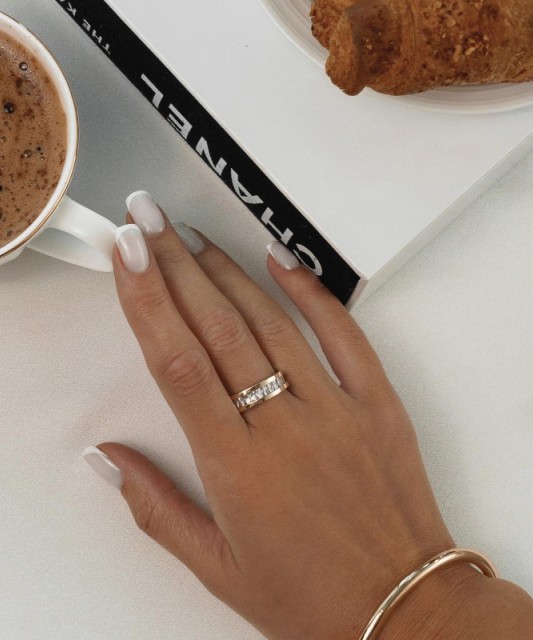 Gold plated silver ring  with zircons