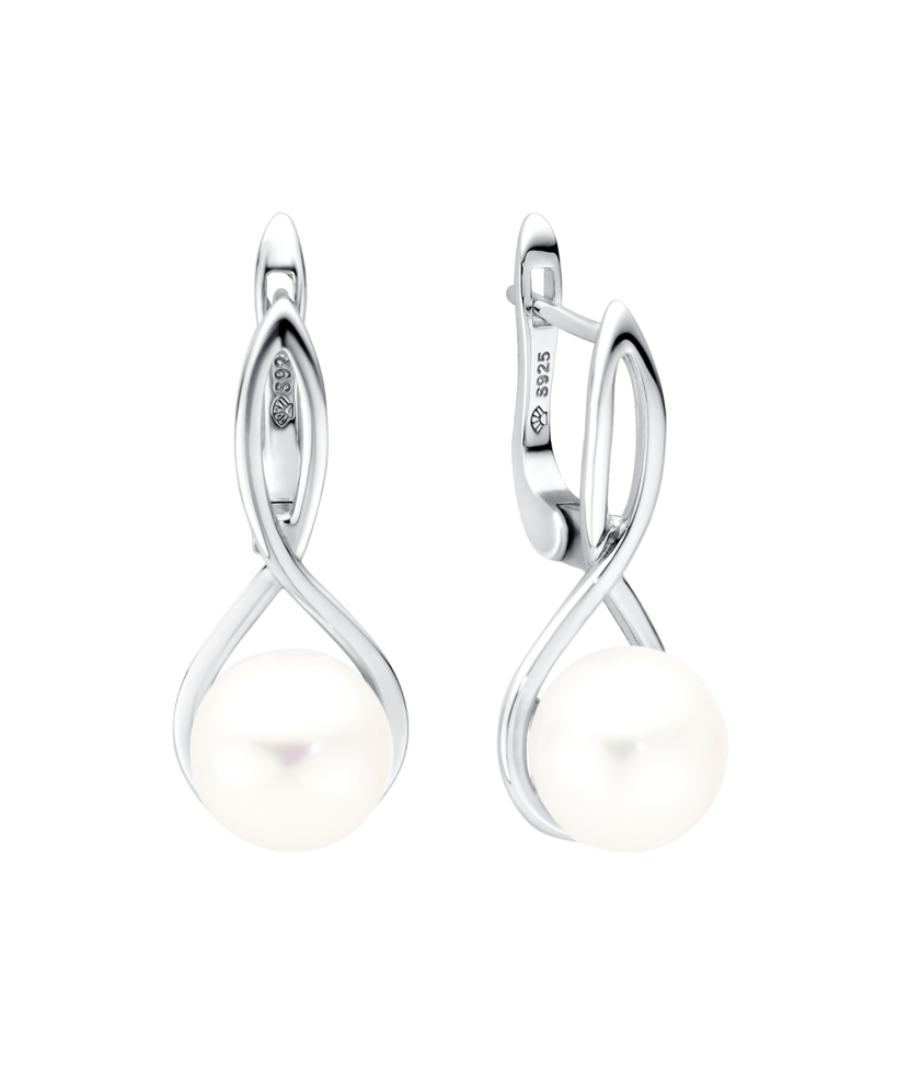 Sterling silver earrings with pearls