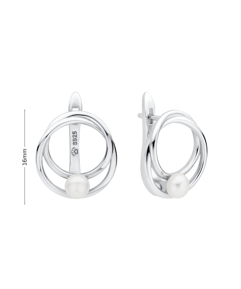 Sterling silver earrings with pearls
