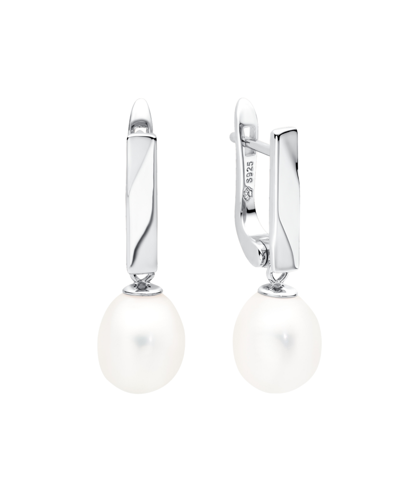 Sterling silver earrings with pearls