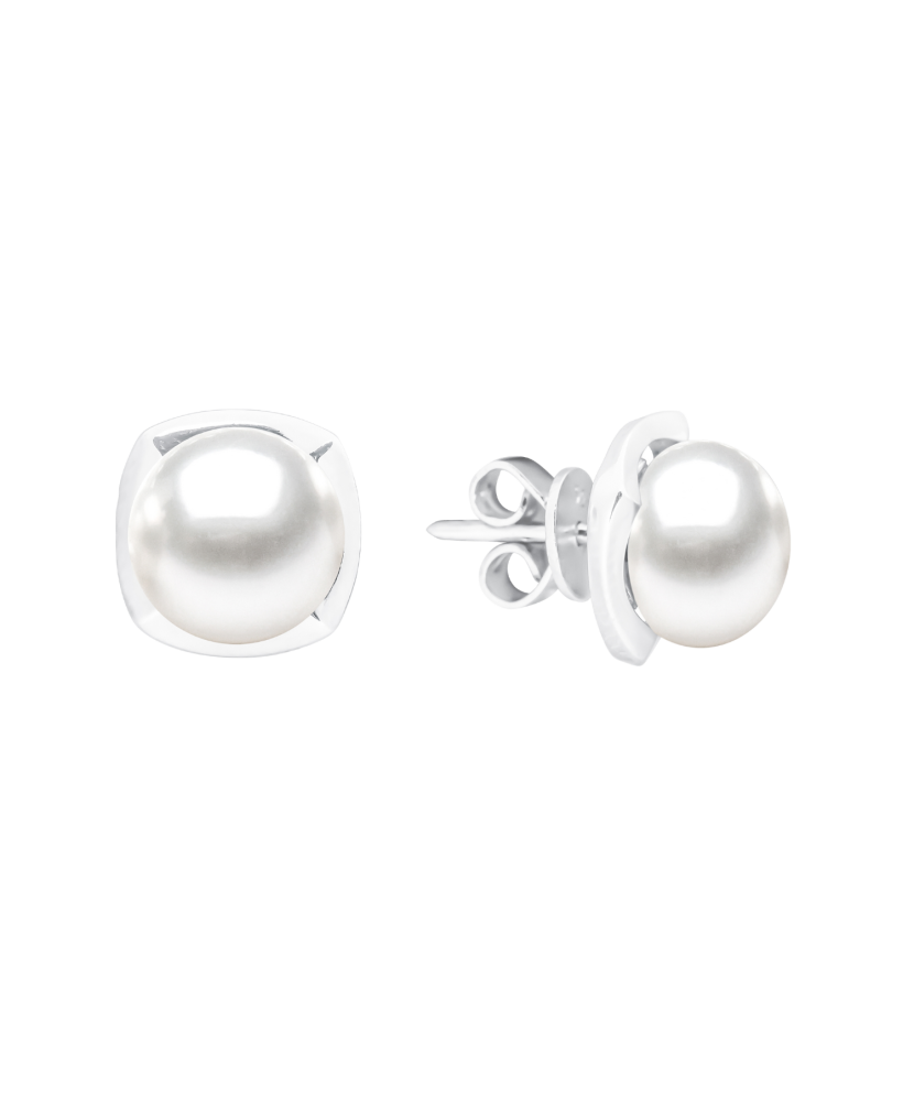 Sterling silver earrings with pearls