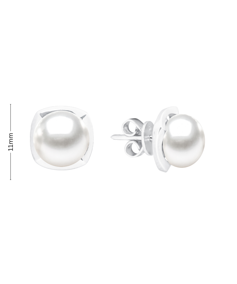 Sterling silver earrings with pearls