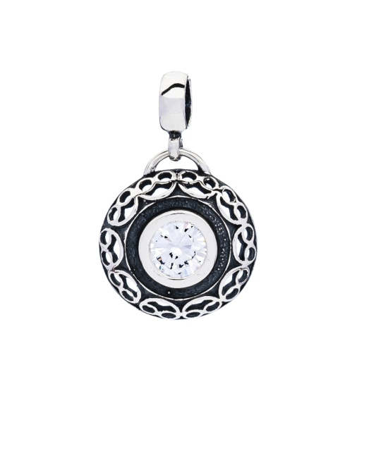 Sterling silver pendant with zirconium