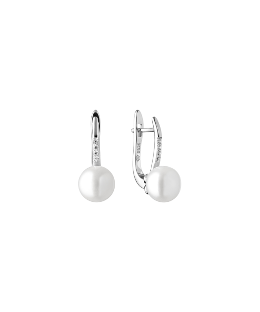 Sterling silver earrings with natural pearls