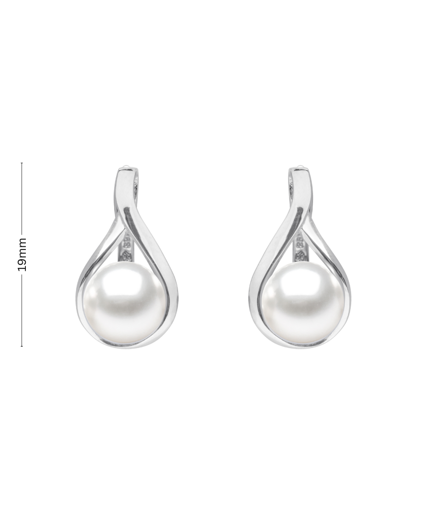 Sterling silver earrings with pearls