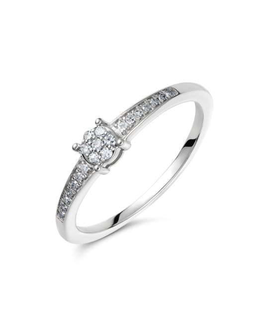 Valkokultainen sormus timanteilla