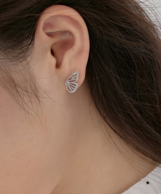 Sterling silver earrings with zircons