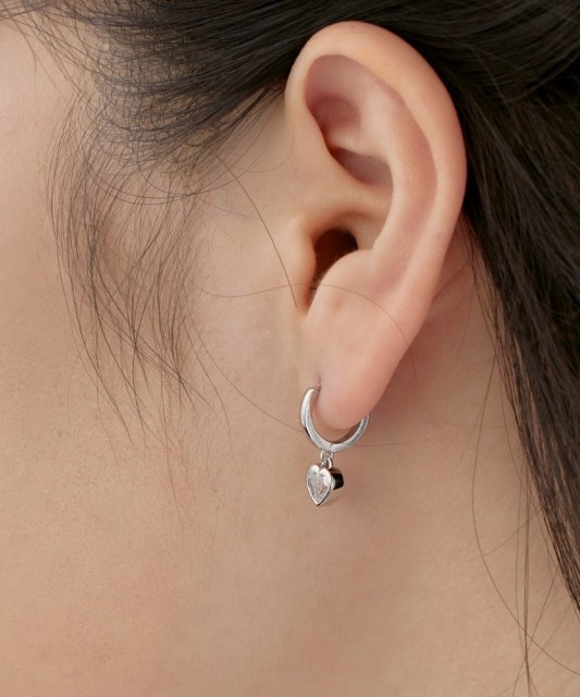 Sterling silver earrings with zircons