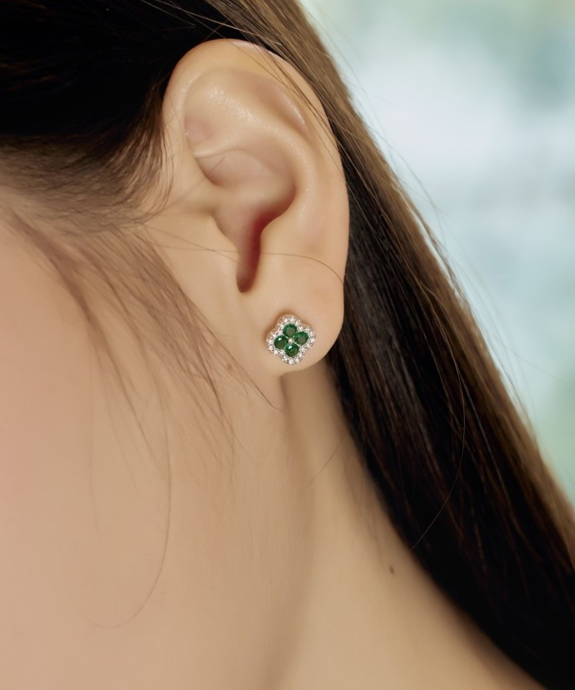 Sterling silver earrings with zircons