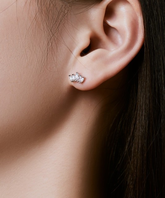 Sterling silver earrings with zircons "crown"