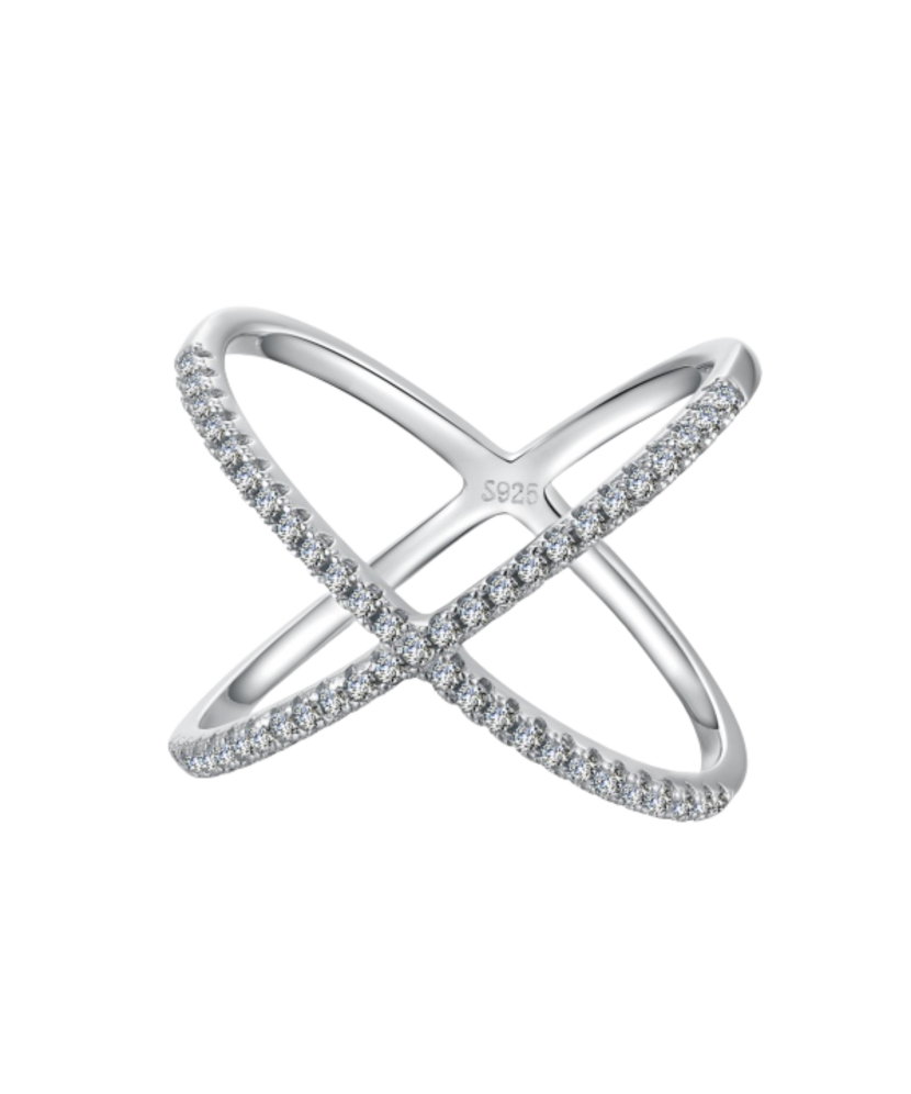 Sterling silver ring with zircons