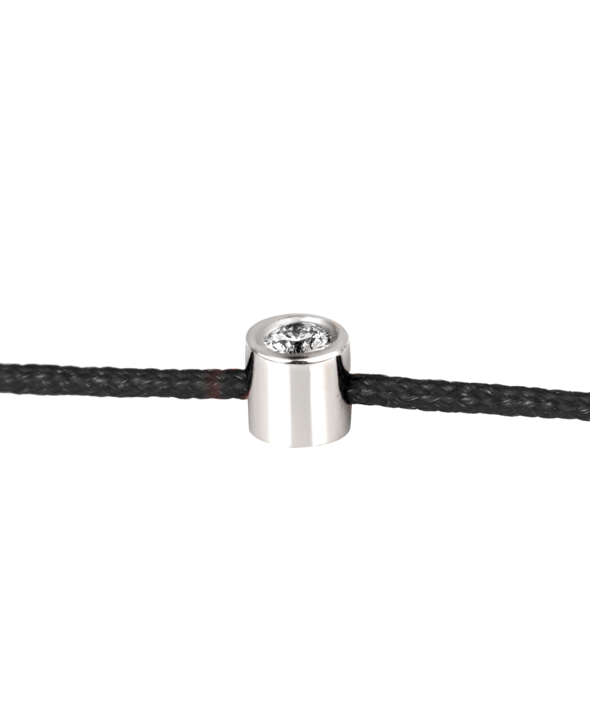 Musta lanka rannekoru valkokultaisella loistavalla riipuksella 0.03ct