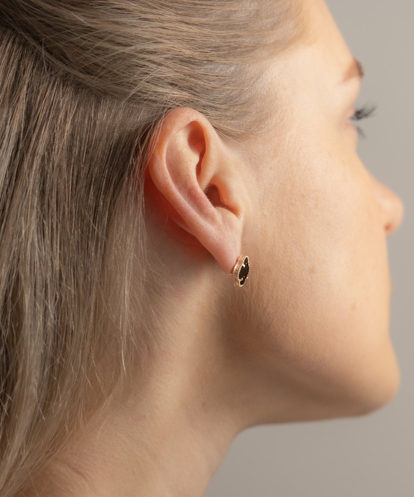 Gold earrings with onyx 12mm