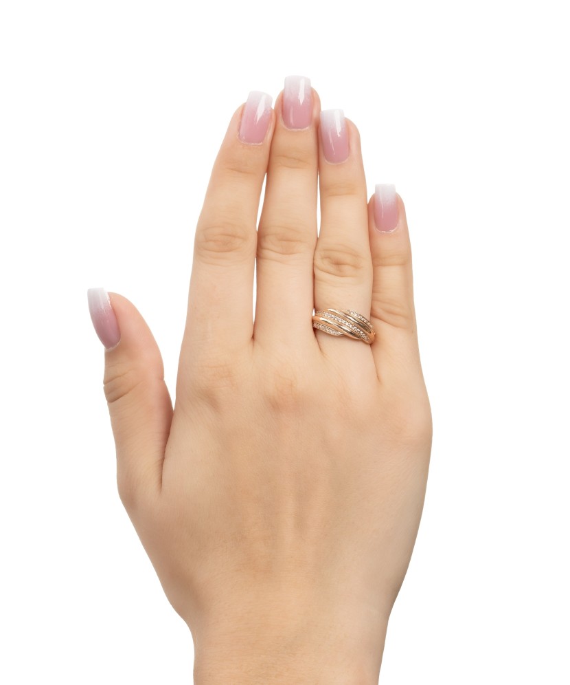 Gold ring with zircons