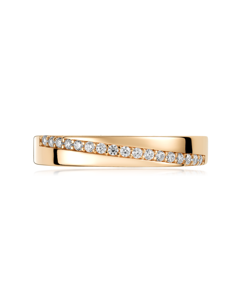Gold ring with zircons