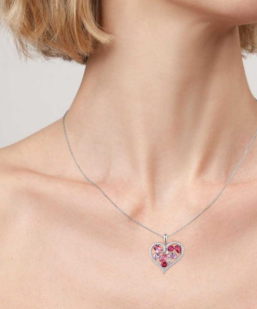 Sterling silver pendant with zircons