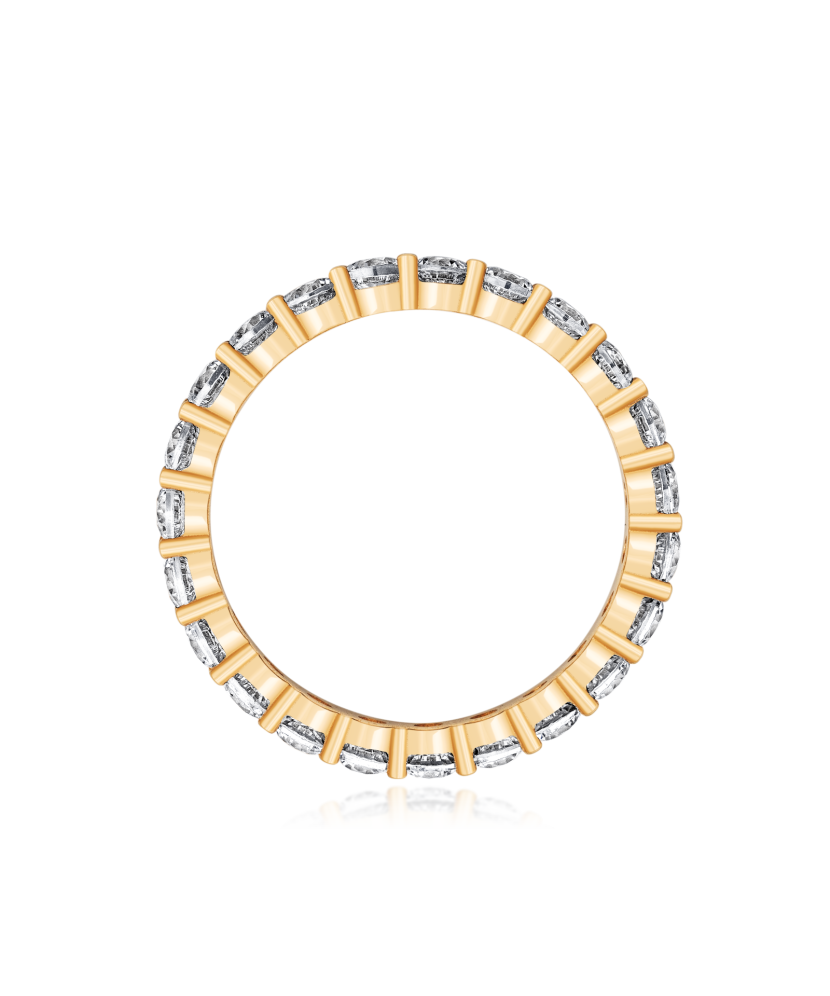 Gold ring with zircons