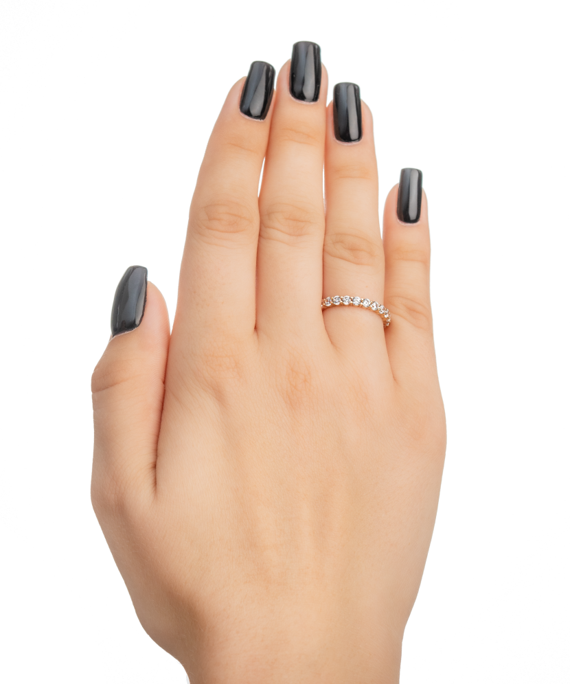 Gold ring with zircons