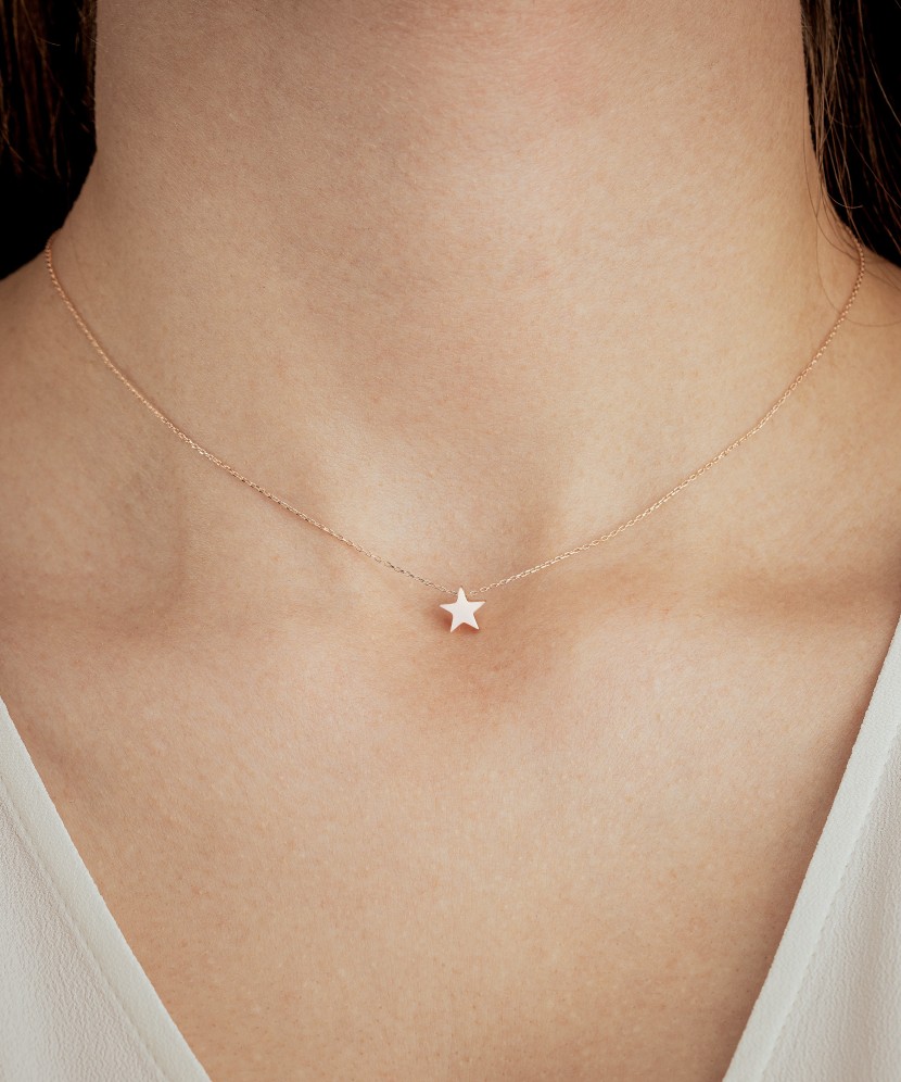 Gold chain with pendant "star"