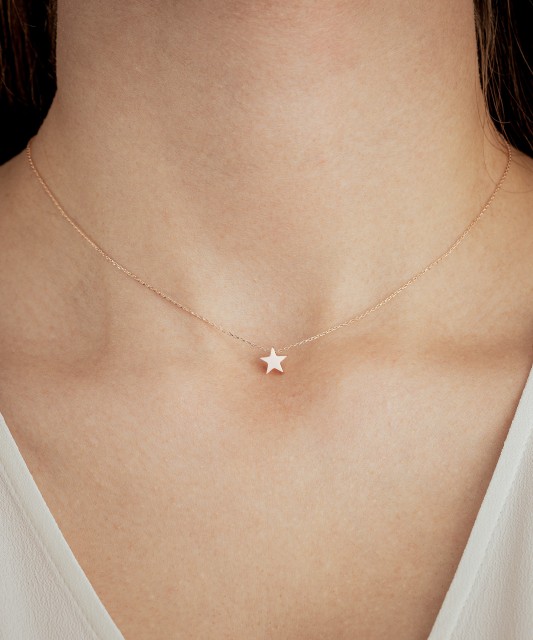 Gold chain with pendant "star"