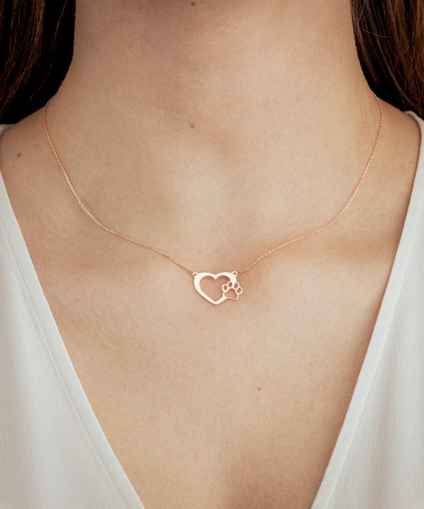 Gold chain with pendant "Foot"