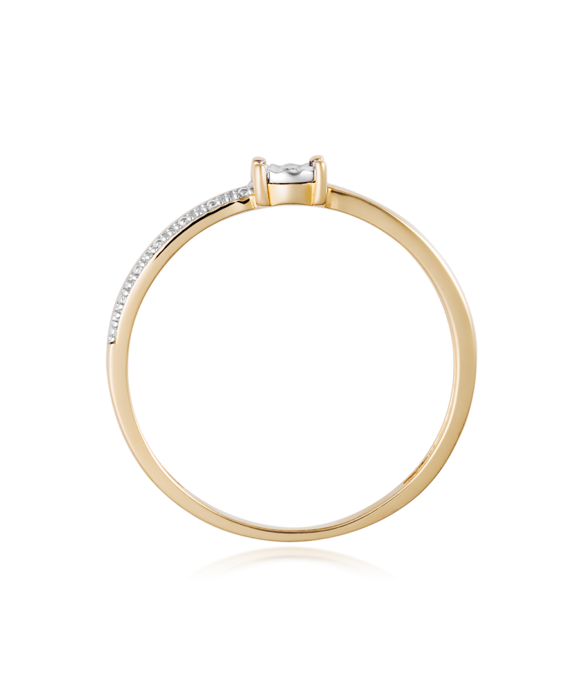 Yellow Gold ring with diamonds