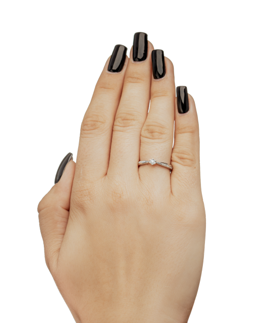 Valkokultainen sormus timanteilla