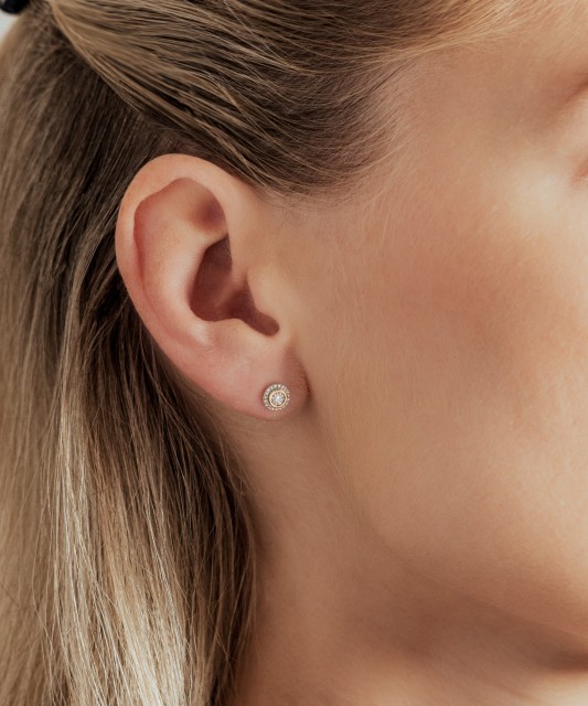 Yellow Gold earrings with diamonds