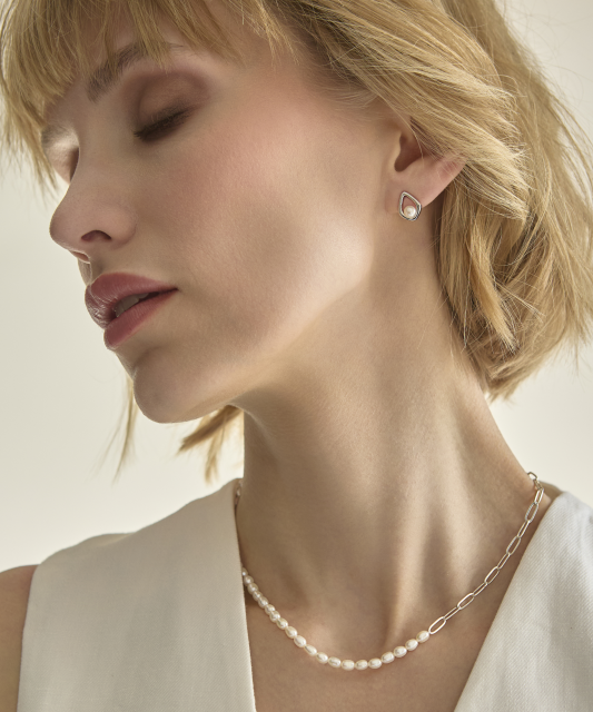 Pearl necklaces with sterling silver