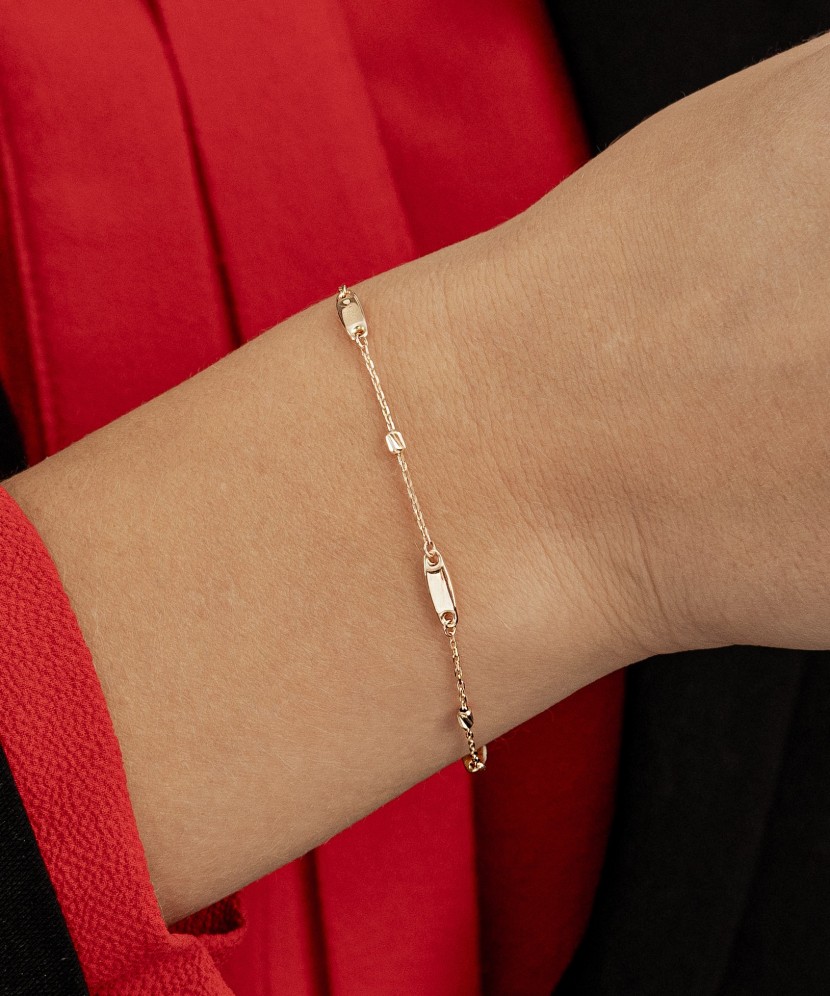 Gold bracelet