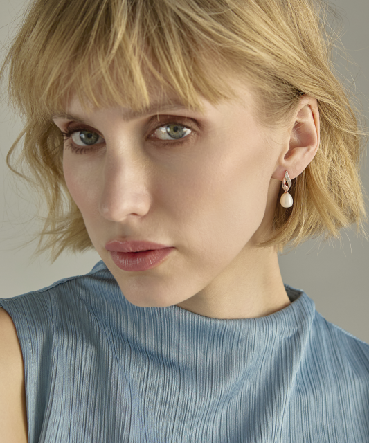 Gilded sterling silver earrings with pearls and zircons