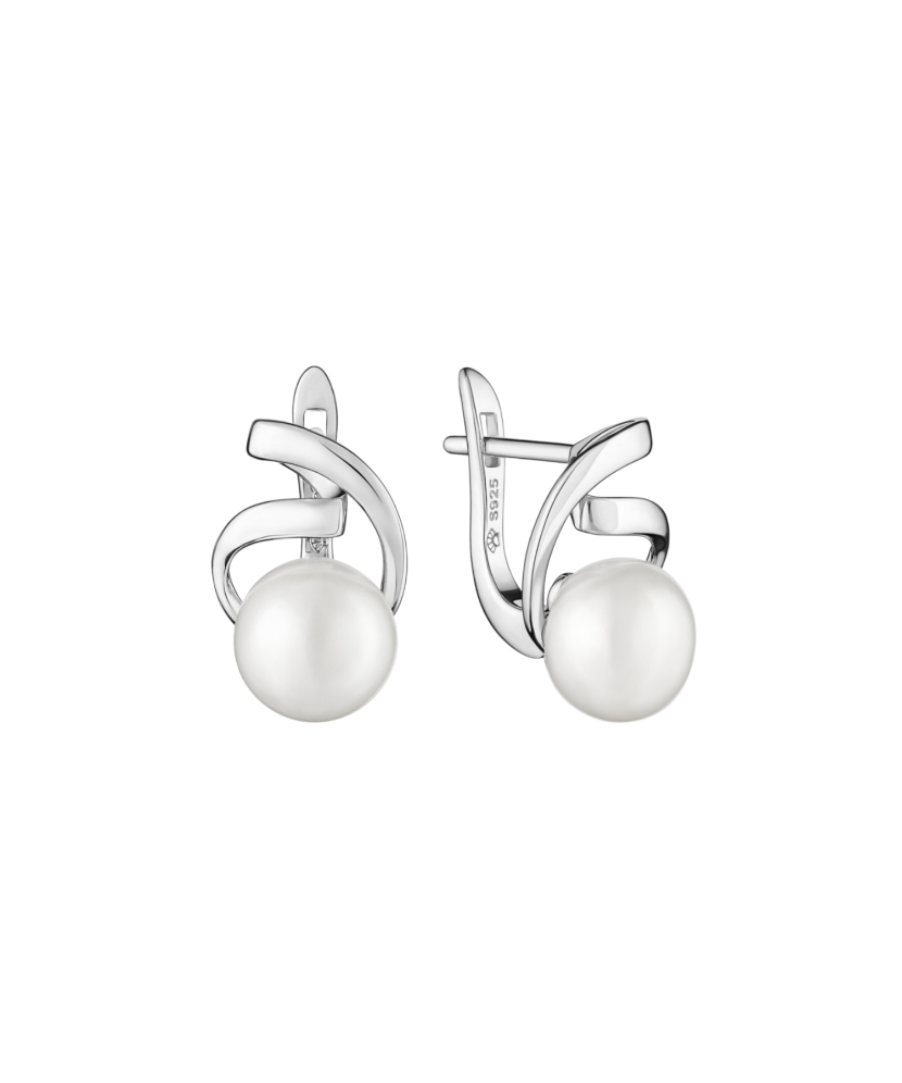 Sterling silver earrings with pearls