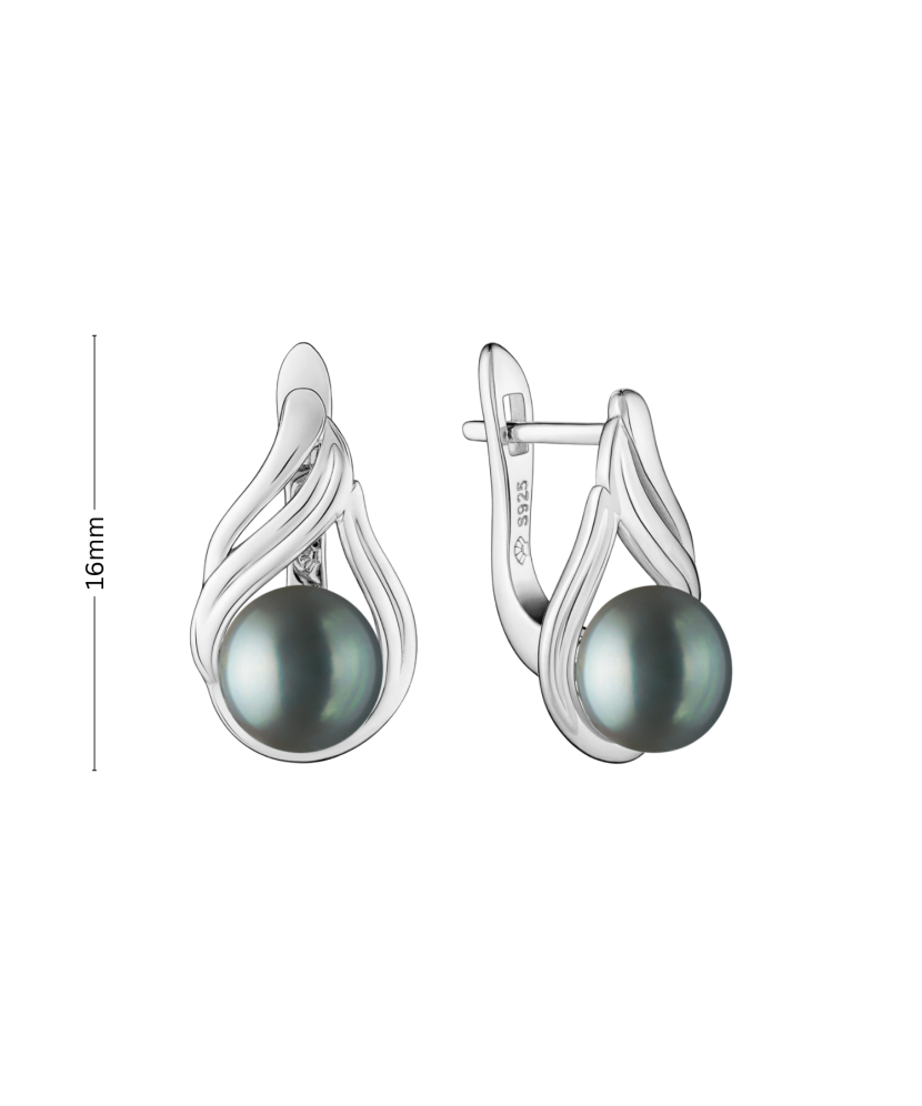 Sterling silver earrings with pearls