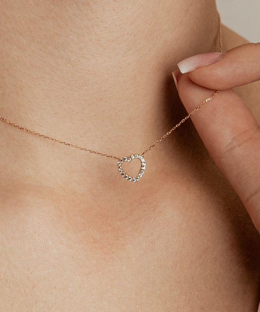 Gold chain with zirconium pendant "Heart"