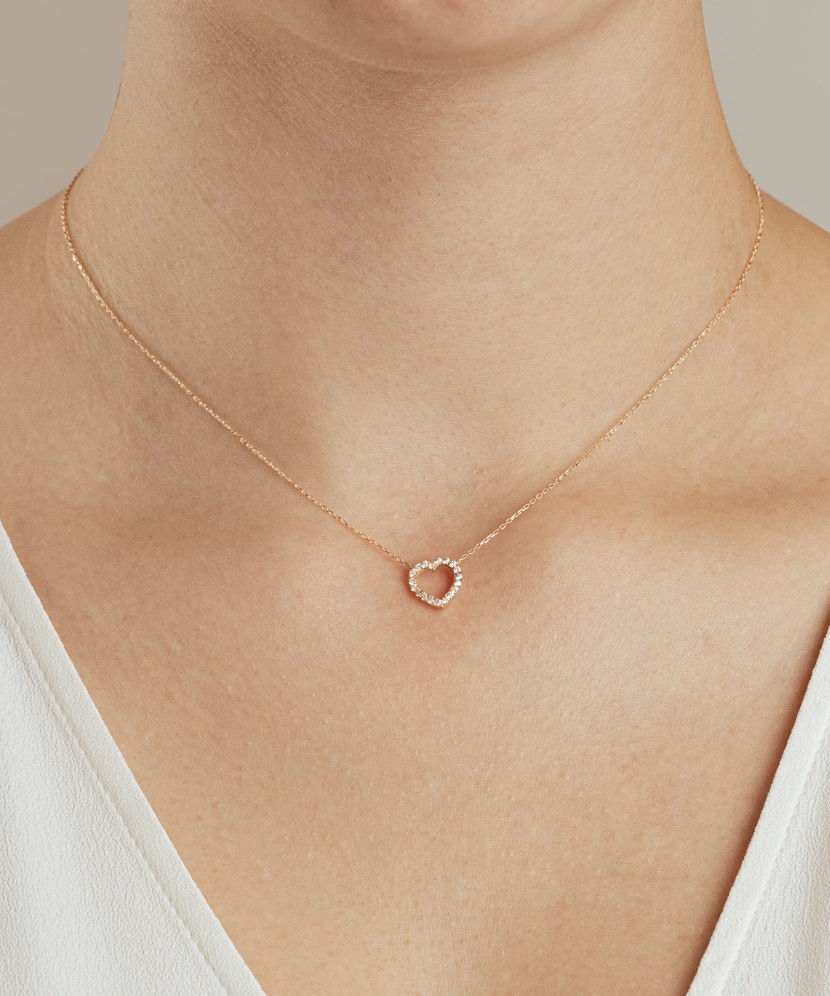 Gold chain with zirconium pendant "Heart"