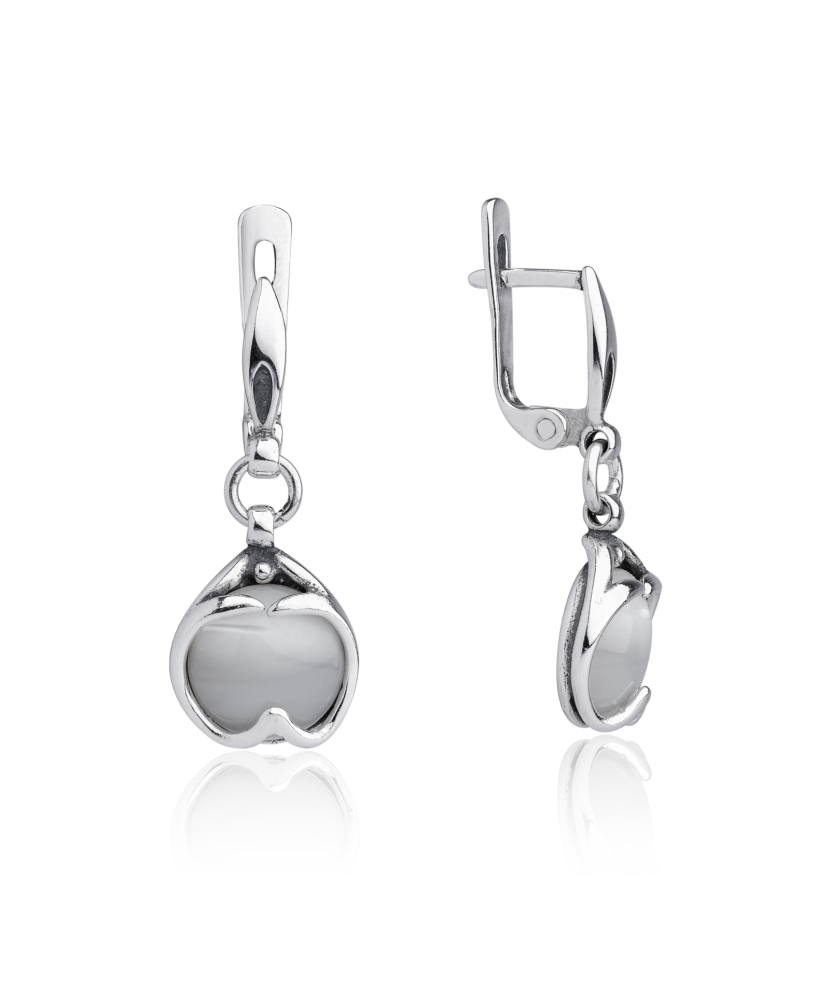 Sterling silver earrings with nacre