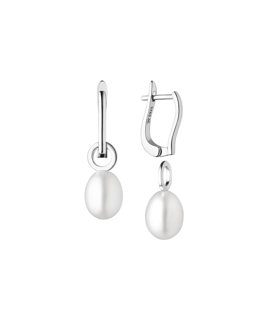 Sterling silver earrings with natural pearl