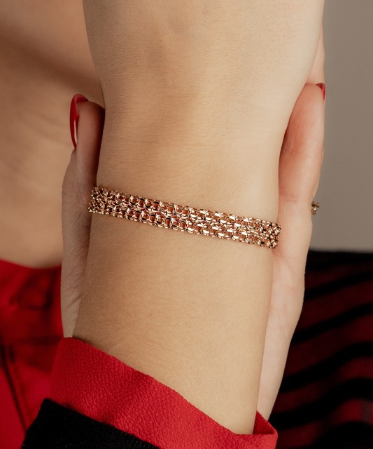 Gold bracelet
