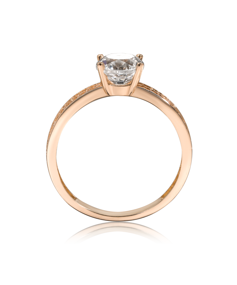 Gold ring with zircons