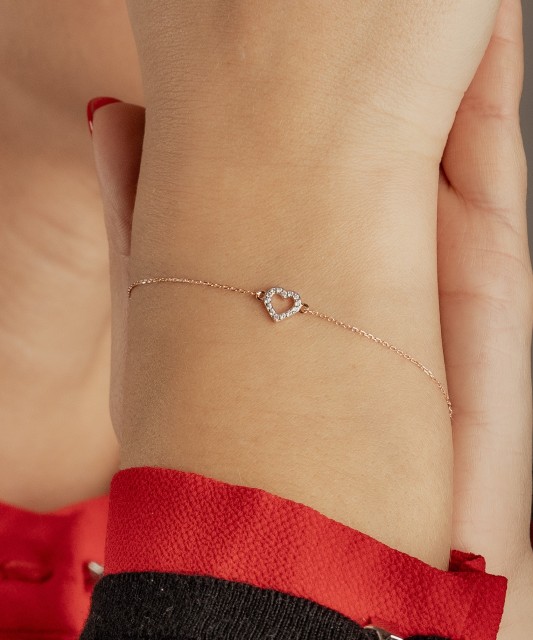 Gold bracelet with diamonds "Heart"
