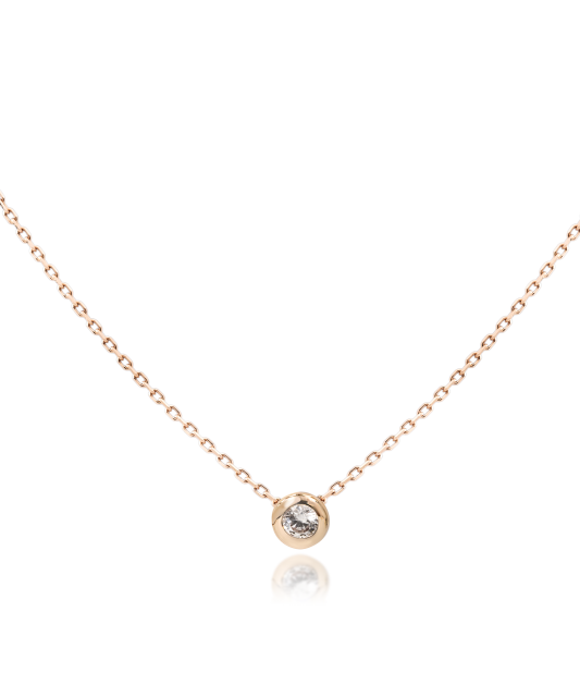 Gold chain with zirconium pendant