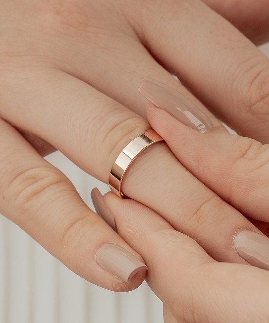 Gold wedding ring 4mm with comfort