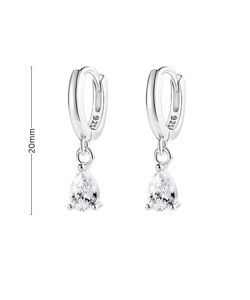 Hopeiset korvakorut zirkoneilla