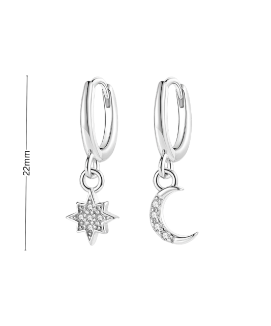 Hopeiset korvakorut zirkoneilla