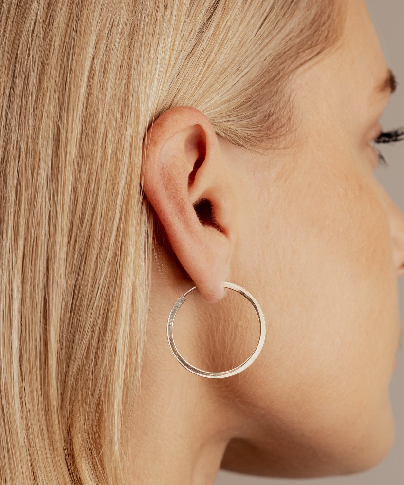 Gold hoop earrings 30mm