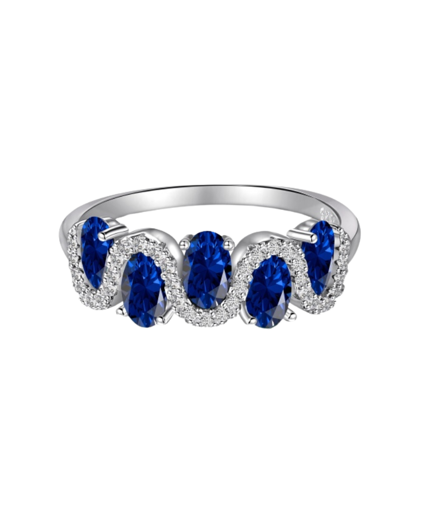 Sterling silver ring with zircons