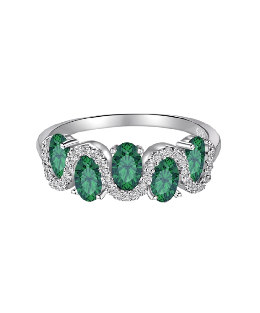 Sterling silver ring with zircons